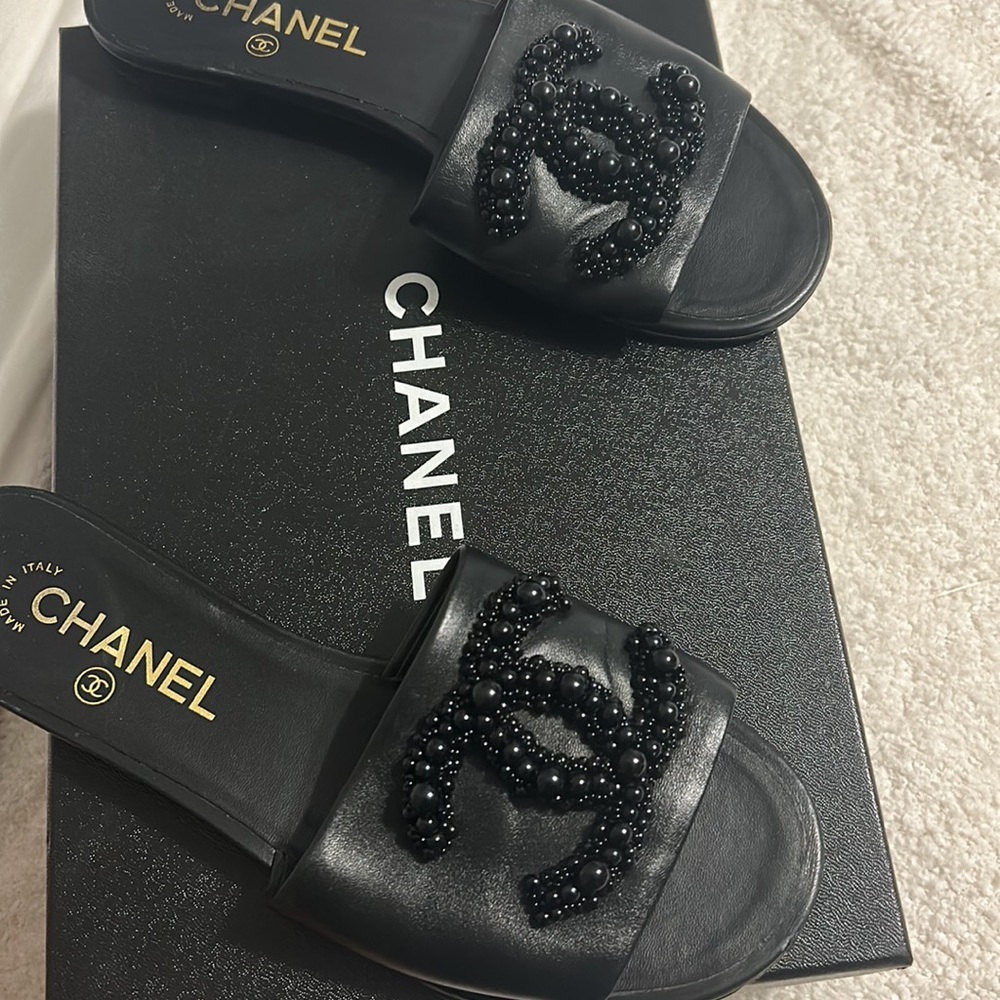 Chanel sandals - Picture 2 of 4